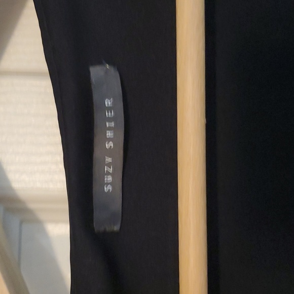 Suzy Shier. Medium. Blue/Black Lace top. - Picture 3 of 4